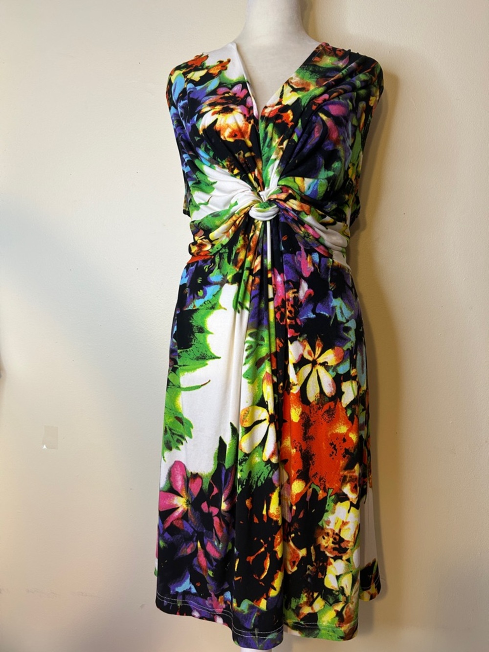 Floral Knot Front Multicolor Dress - Picture 2 of 9